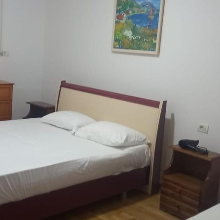 Himara Apartments ภายนอก รูปภาพ