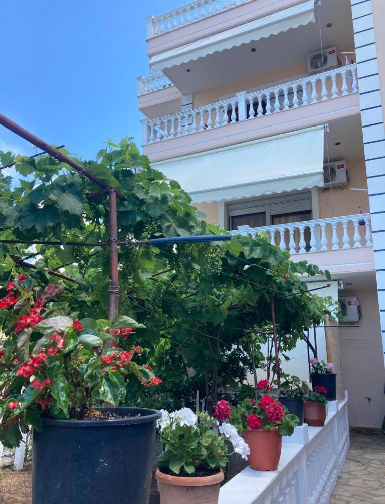 Himara Apartments ภายนอก รูปภาพ