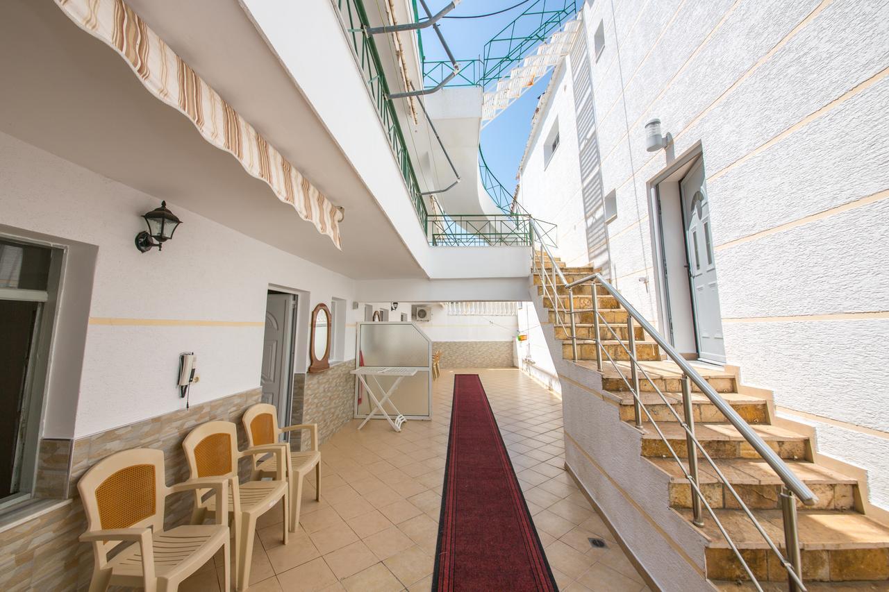 Himara Apartments ภายนอก รูปภาพ